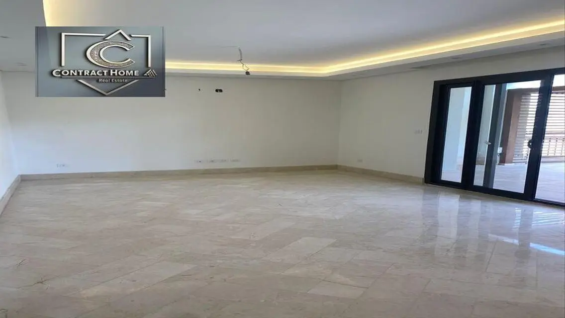 Ground floor with garden, District 5 Compound