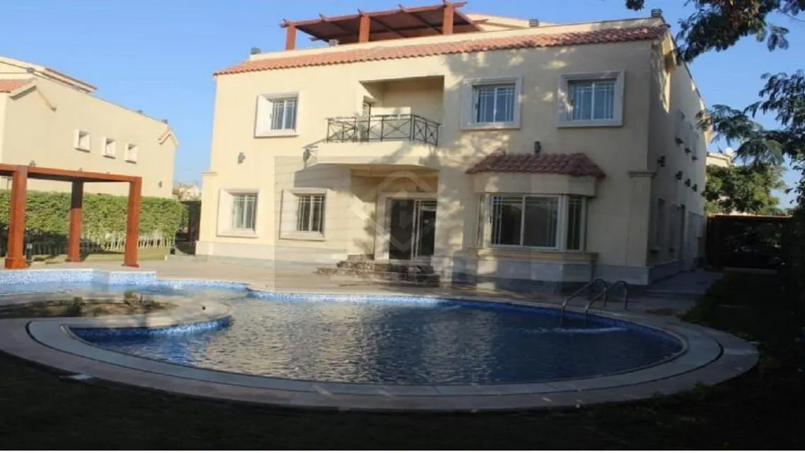Villa à vendre à Madinaty, Modèle V, finitions spé