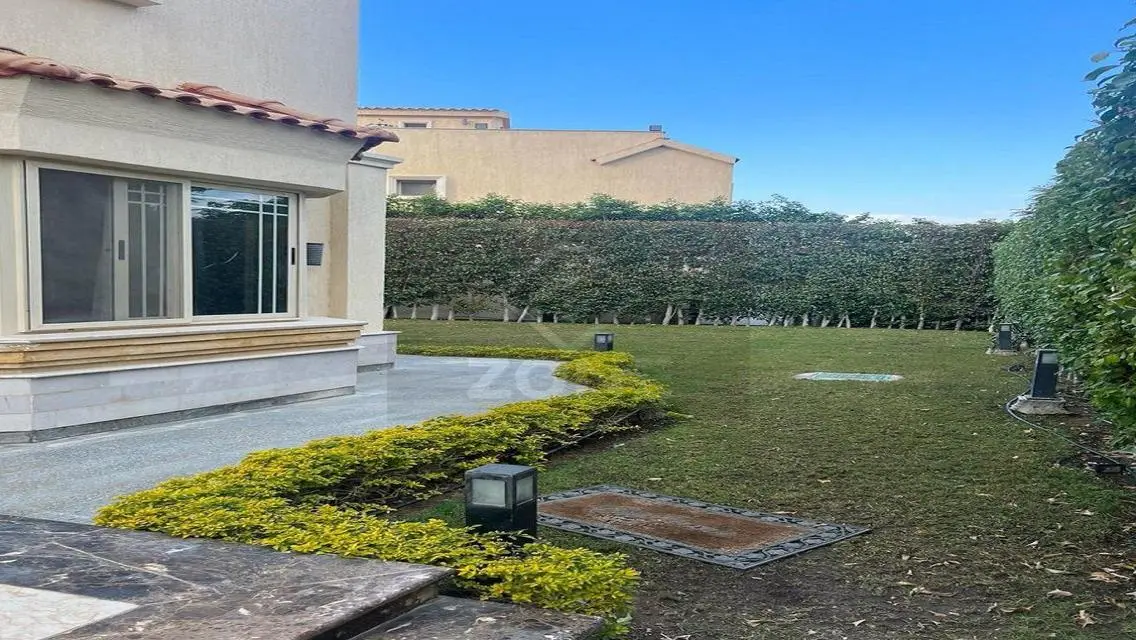 Villa à vendre à Madinaty, Modèle V, finitions spé