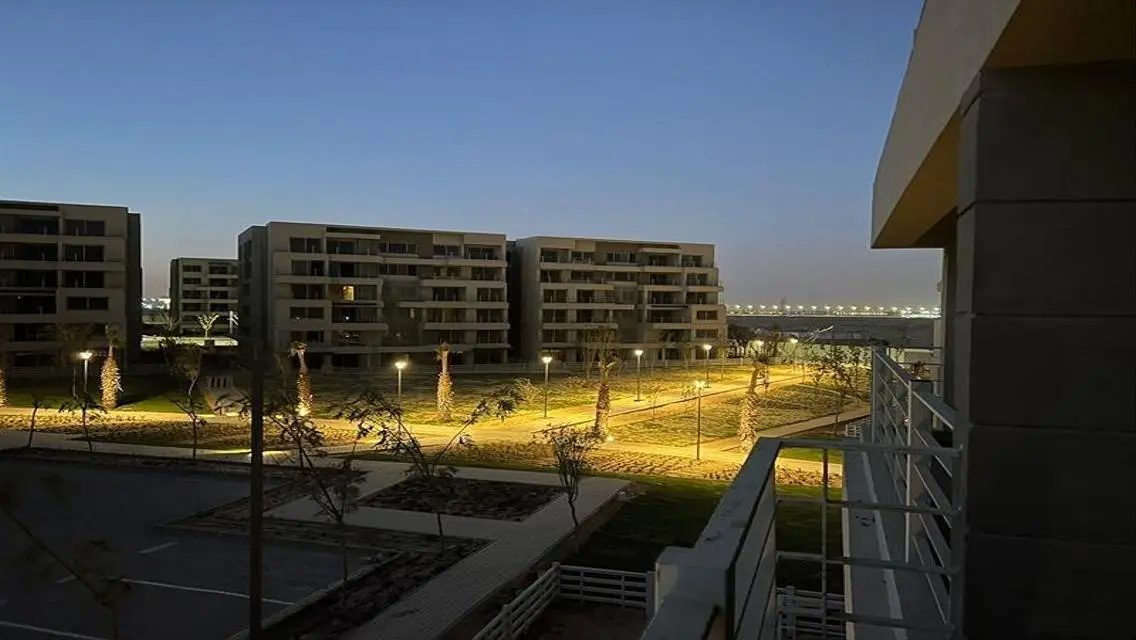 شقه للبيع متشطبه باقل من سعر الشركه بالم هيلز