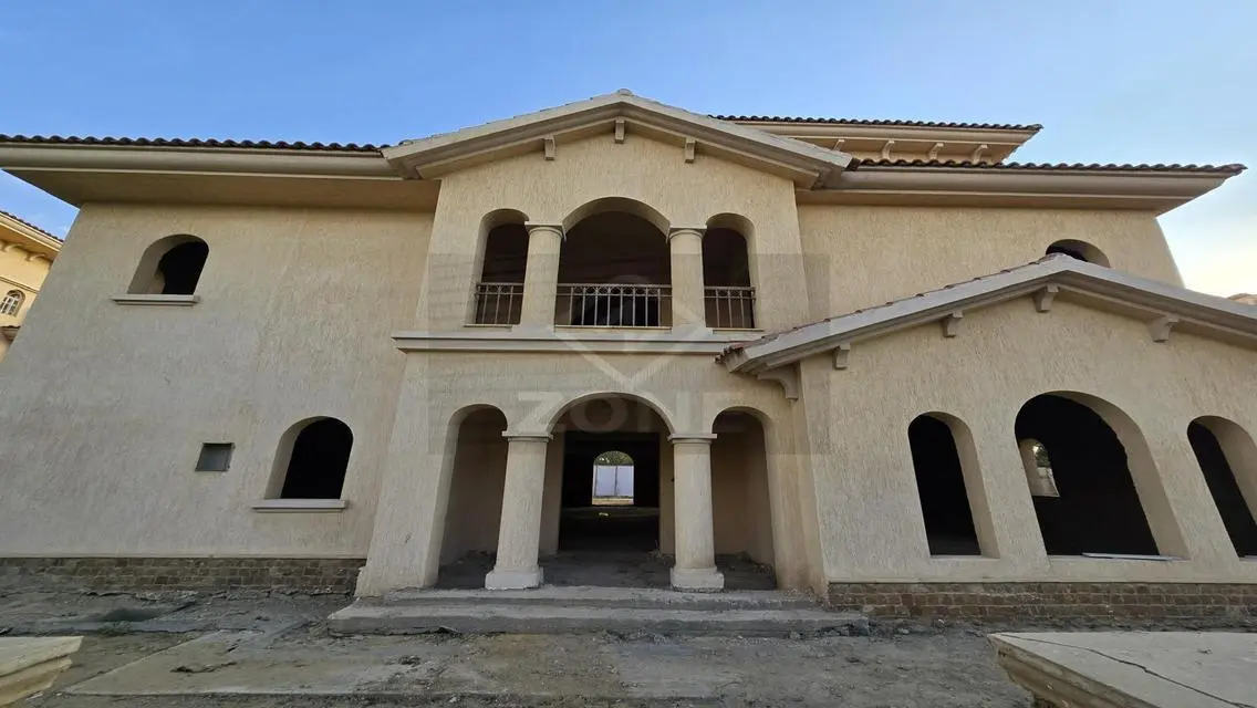 فيلا للبيع بمدينتي نموذج C مباني 555متر وموقع رائع