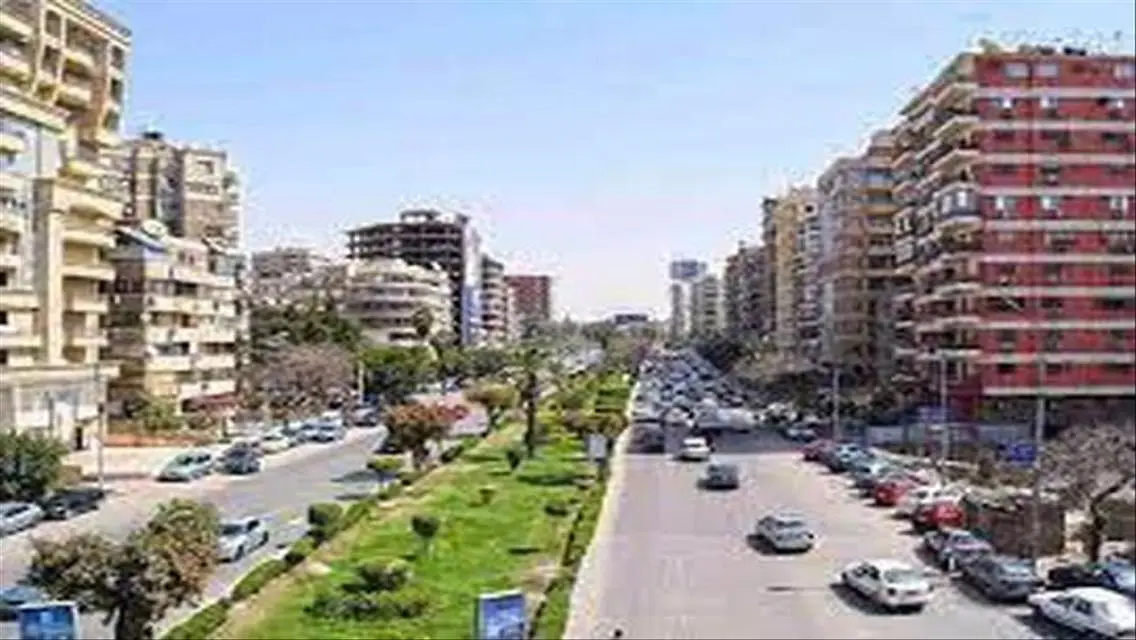 محل 400 م للبيع في الماظة موقع مميز الترا لوكس