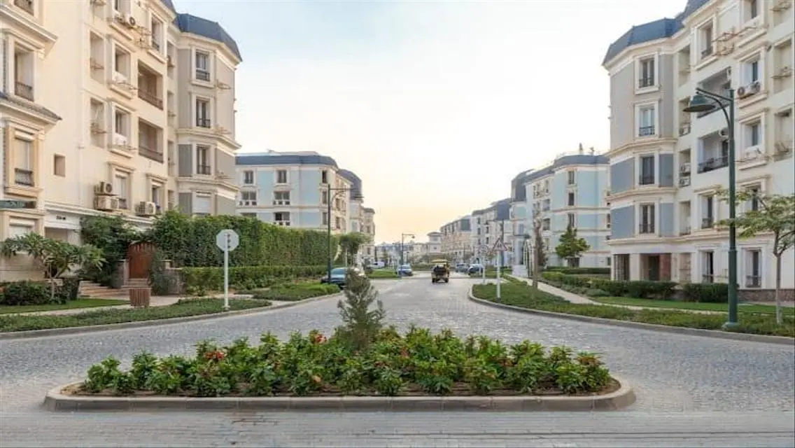 Receiving An Apartment In Hyde Park Compound