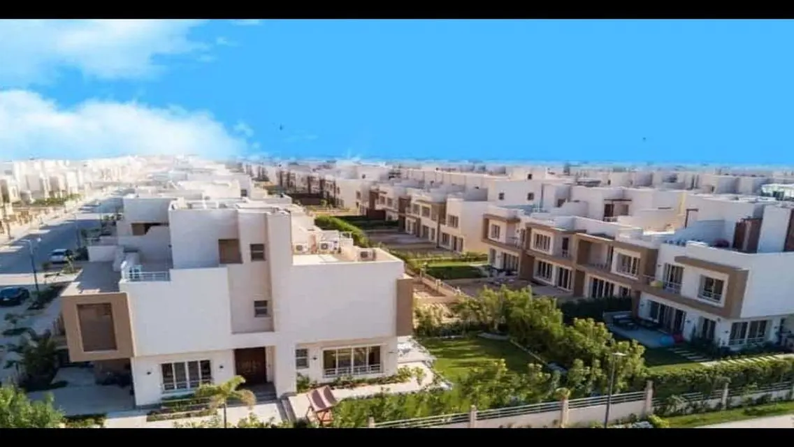 تاون للبيع بافضل لوكيشن متشطب بالكامل