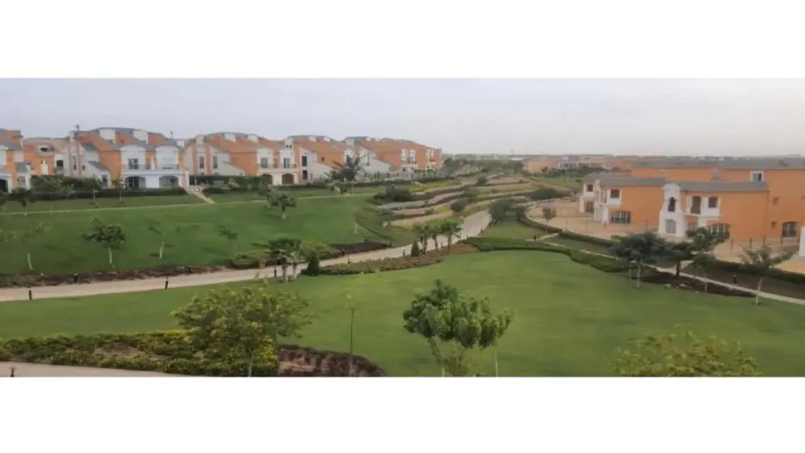 ليان توين هاوس للايجار مفروش بالكامل جاهز للسكن  