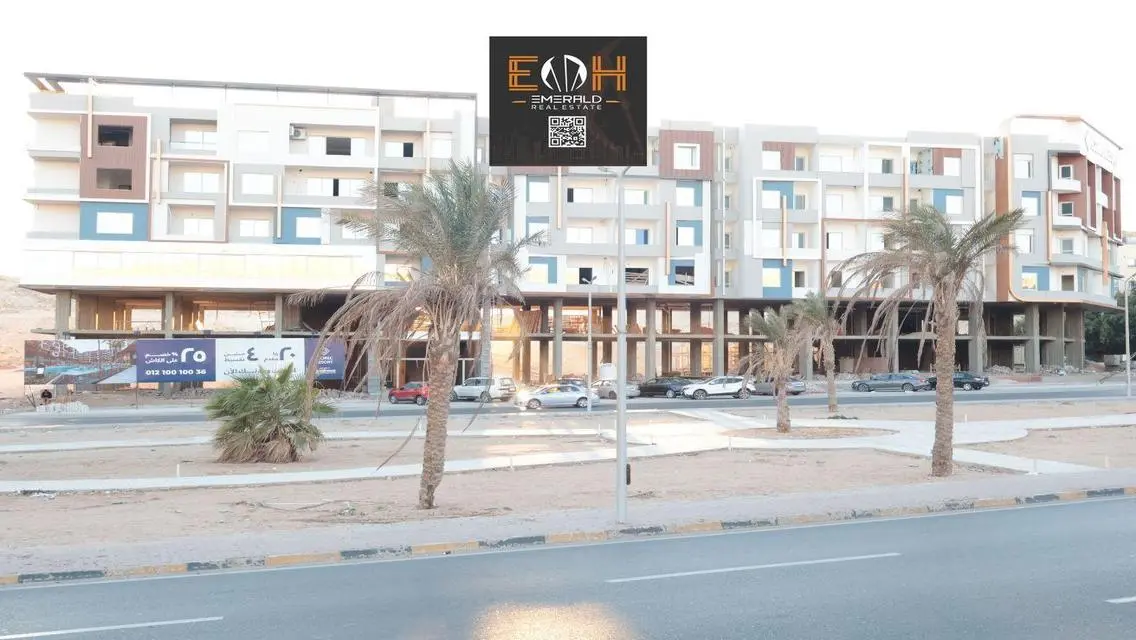 Moments from paradise - 1 bed 66 sqm