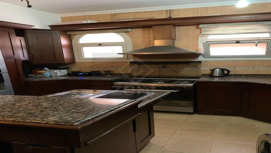 فيلا للبيع بمدينتي نموذج D بشعر لقطه ومباني460 متر