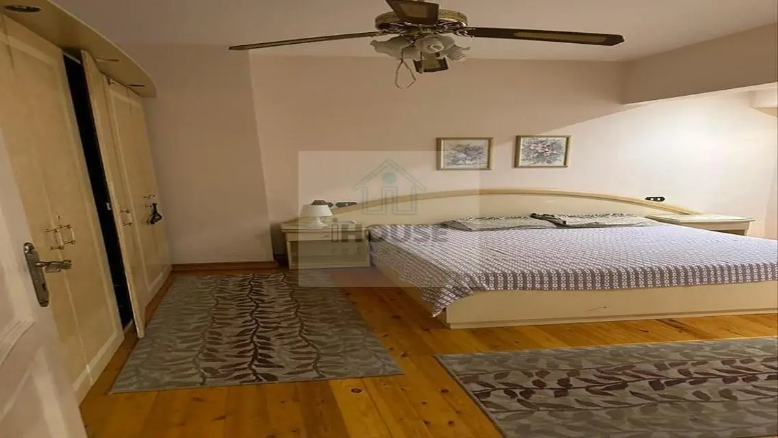 Ground floor with Garden fully furnished+Garage