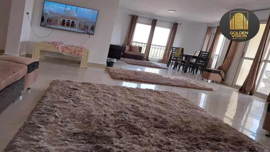 شقة للإيجار مفروش فى مدينتى بحرى على النادى.