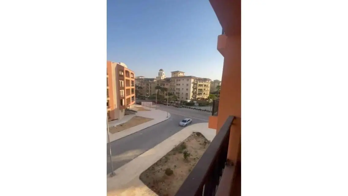 فرش فندقى - شقة للإيجار في كمبوند دريم لاند