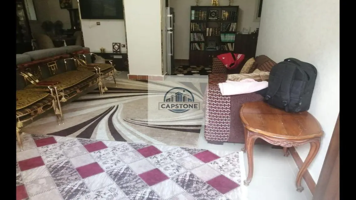 شقه بحديقة خاصه فى التجمع الخامس بتشطيب خاص