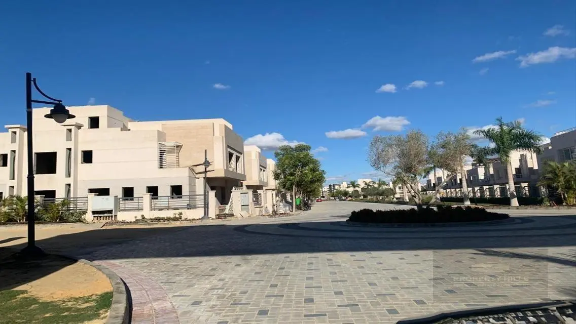 Prime finished villa in Sheikh Zayed, top location