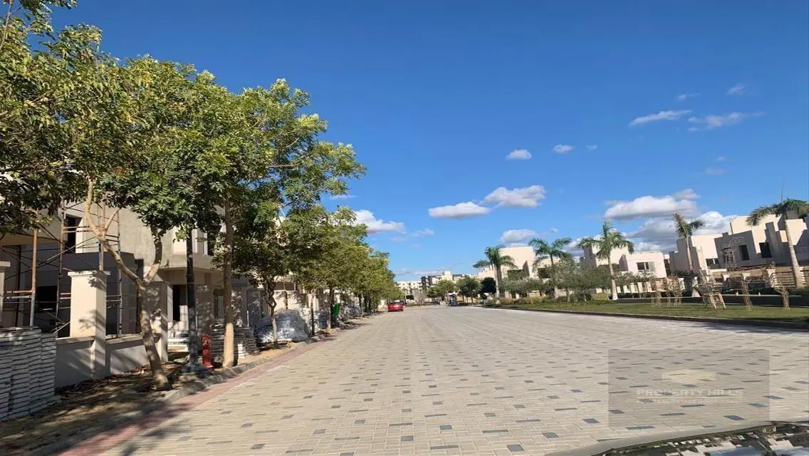 Prime finished villa in Sheikh Zayed, top location