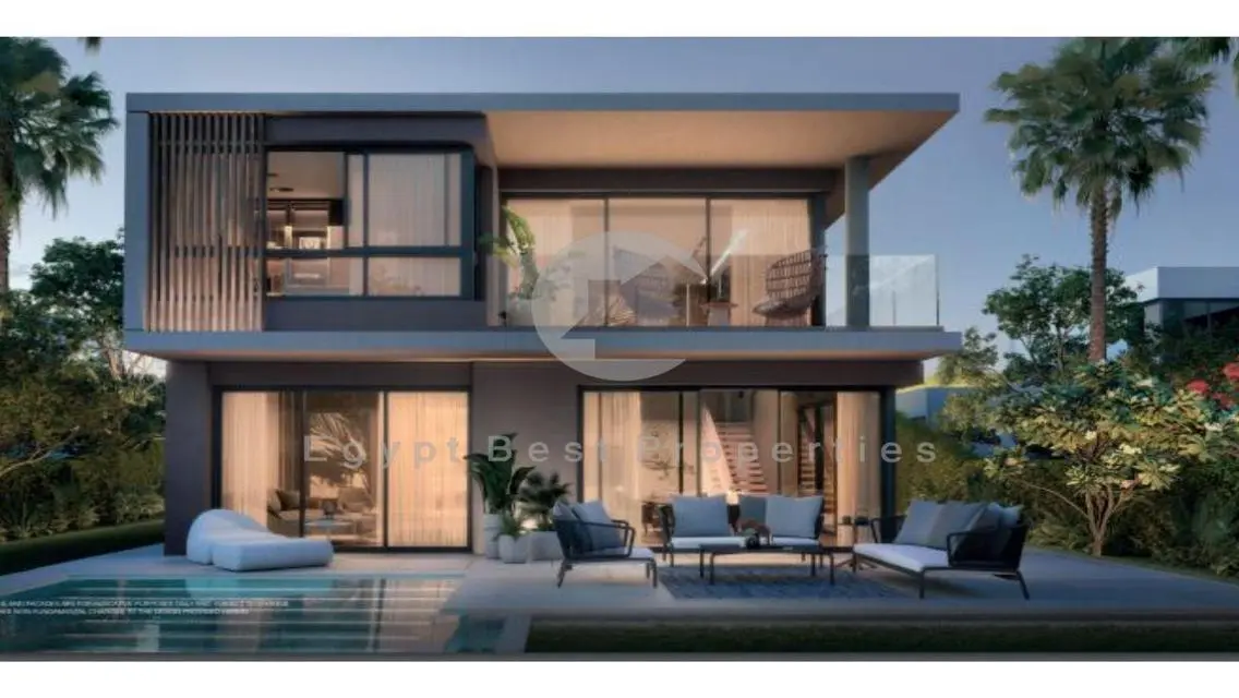 For sale Apartment in SLW on Lagoon over 10 years!