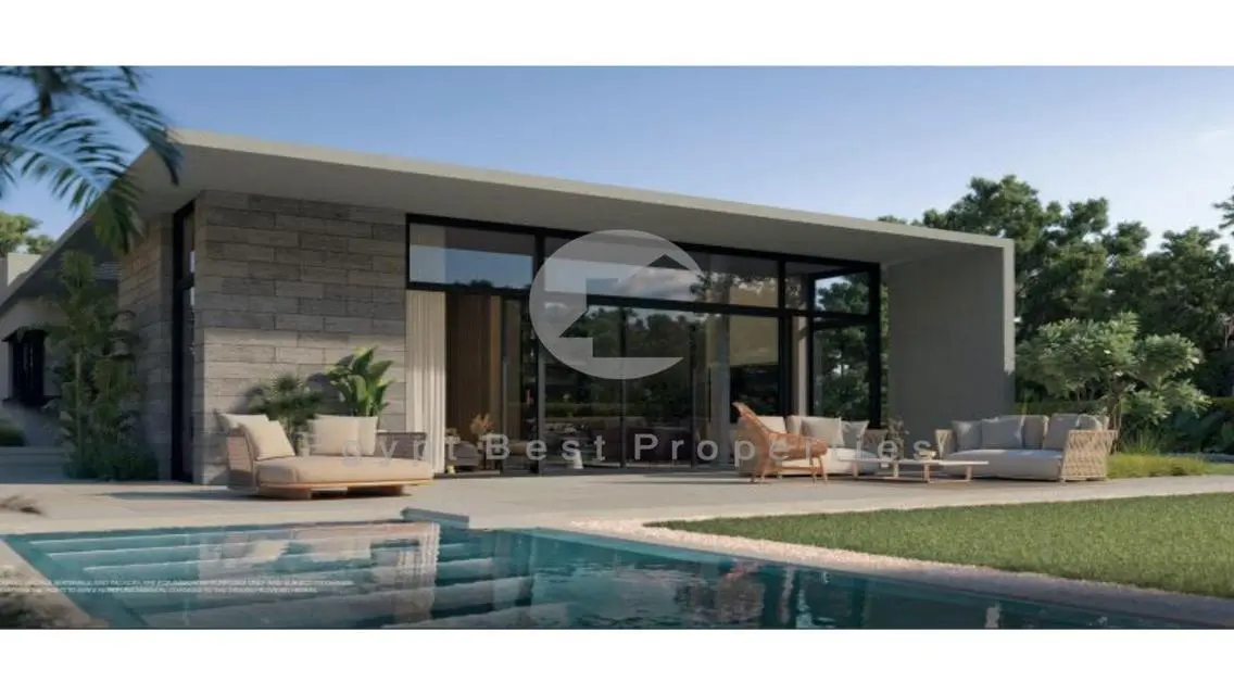 For sale Apartment in SLW on Lagoon over 10 years!