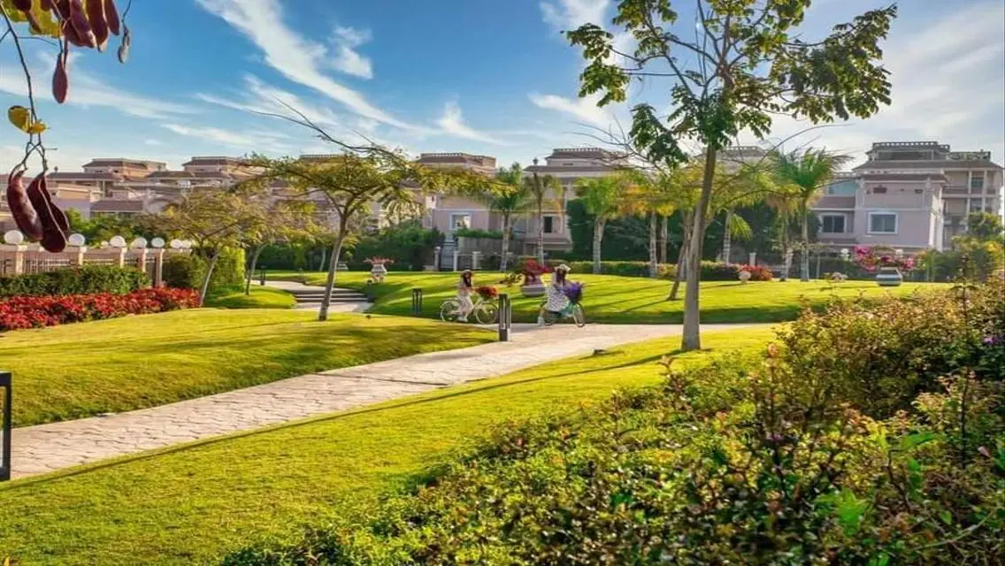 Villa for sale in Kilo Petra Square, immediate del