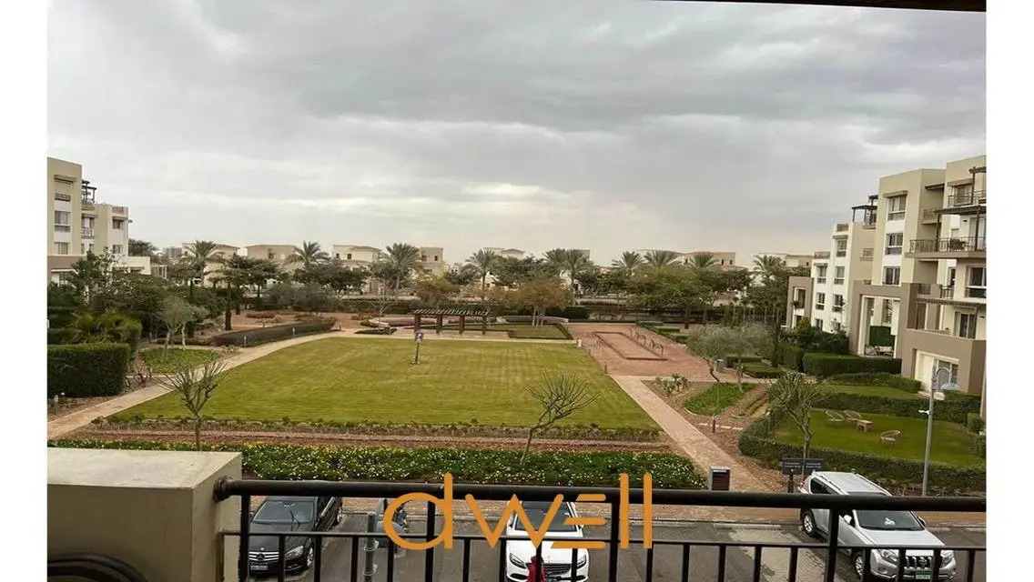 شقة 3 غرف نوم في أب تاون كايرو سيراس