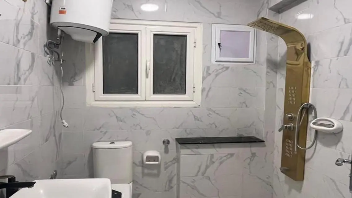 اي فيلا جاردن يمطبخ و تكيفات للايجار اول سكن