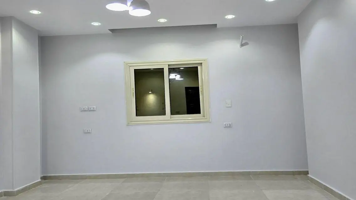 شقه حى تانى خلف سنتر منهاتن