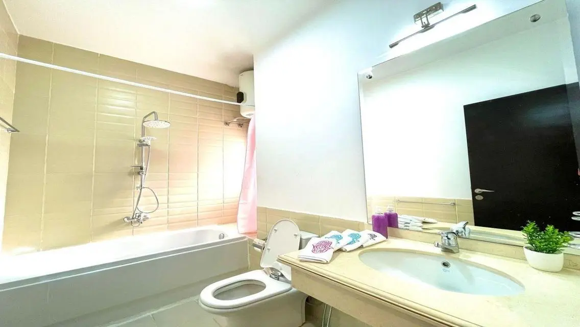 Townhouse villa modern furnished @ Mivida Comound