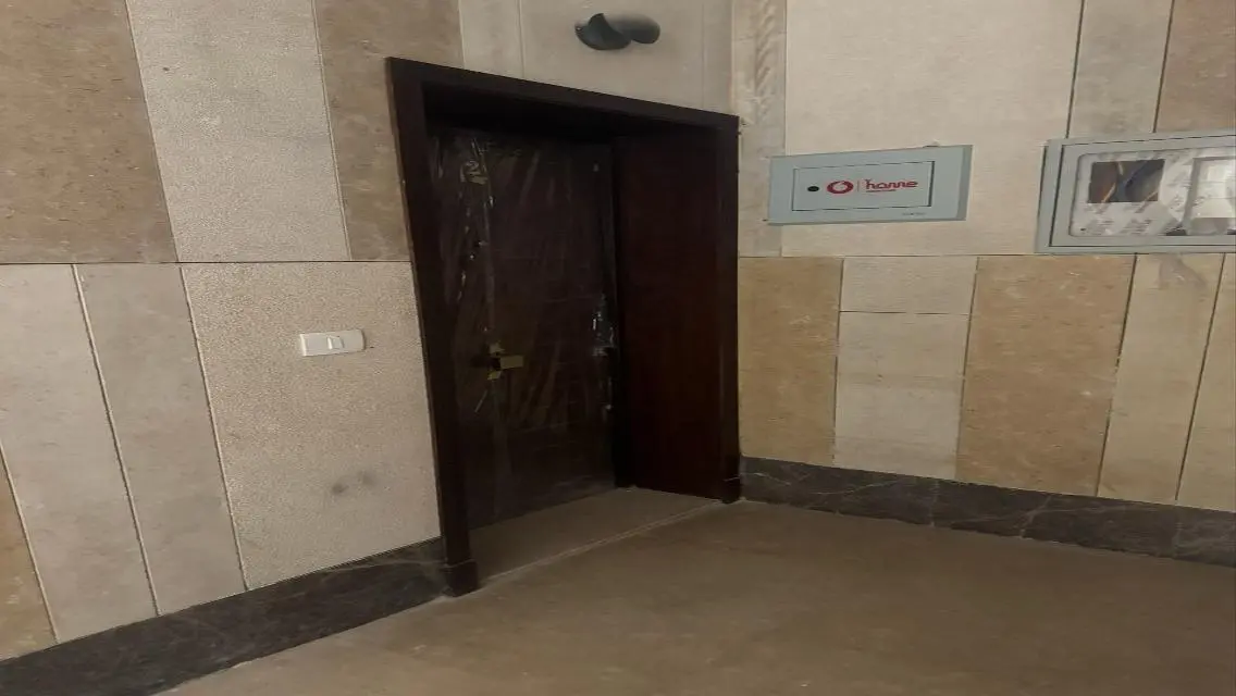 100 m ground floor with a garden maste In Privado