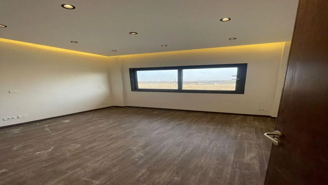 ١٤٠م تشطيبات بالتكييفات ببريفادو