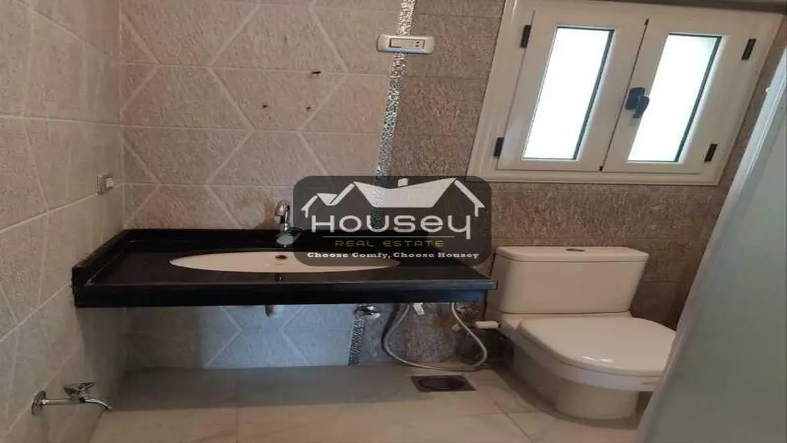 Behind swimming pool - Rent now! - Apartment - Mountian View Hyde Park