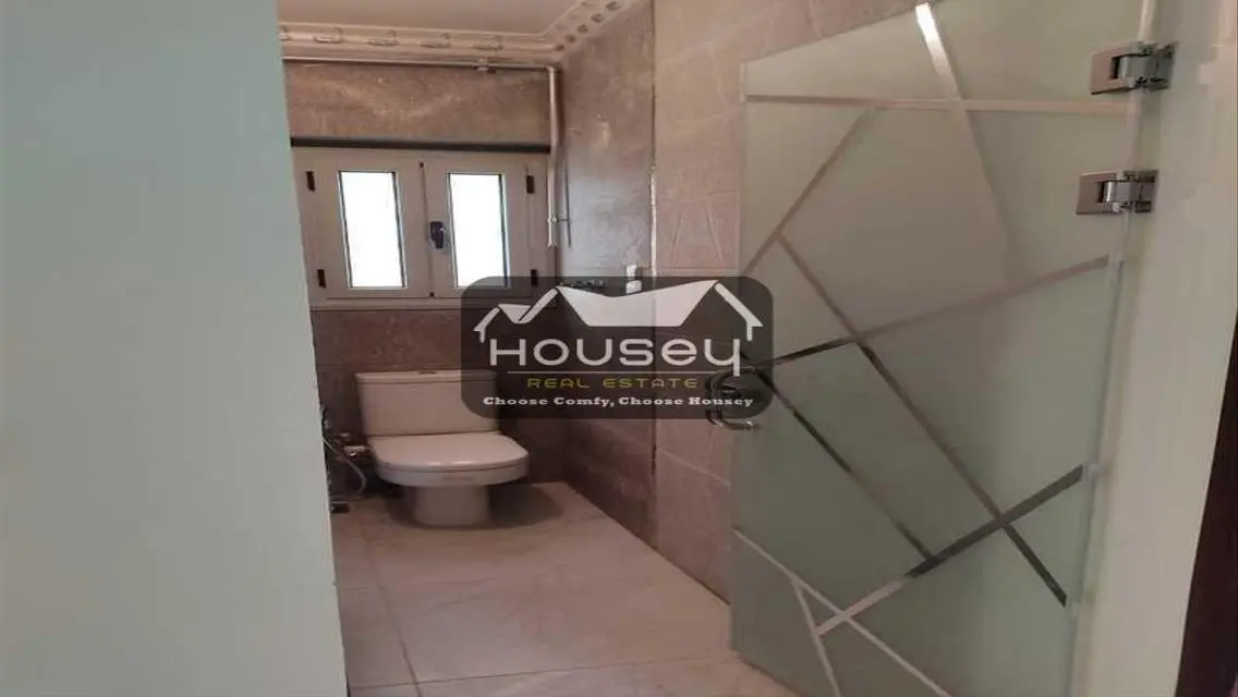 Behind swimming pool - Rent now! - Apartment - Mountian View Hyde Park