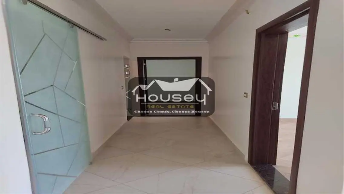 Behind swimming pool - Rent now! - Apartment - Mountian View Hyde Park