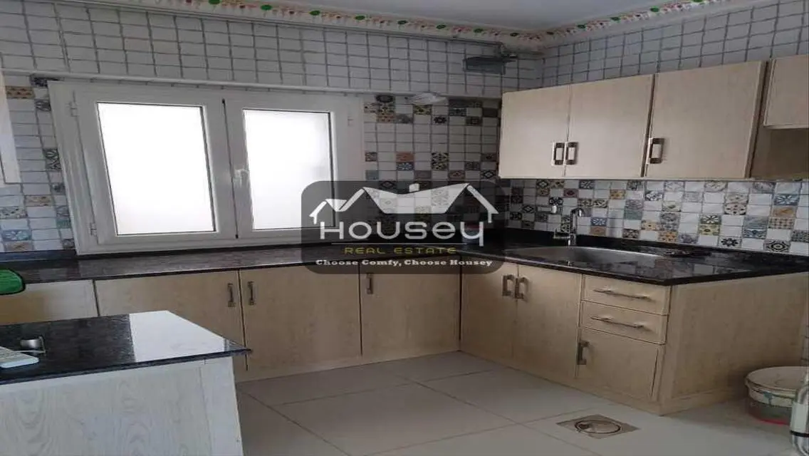 Behind swimming pool - Rent now! - Apartment - Mountian View Hyde Park