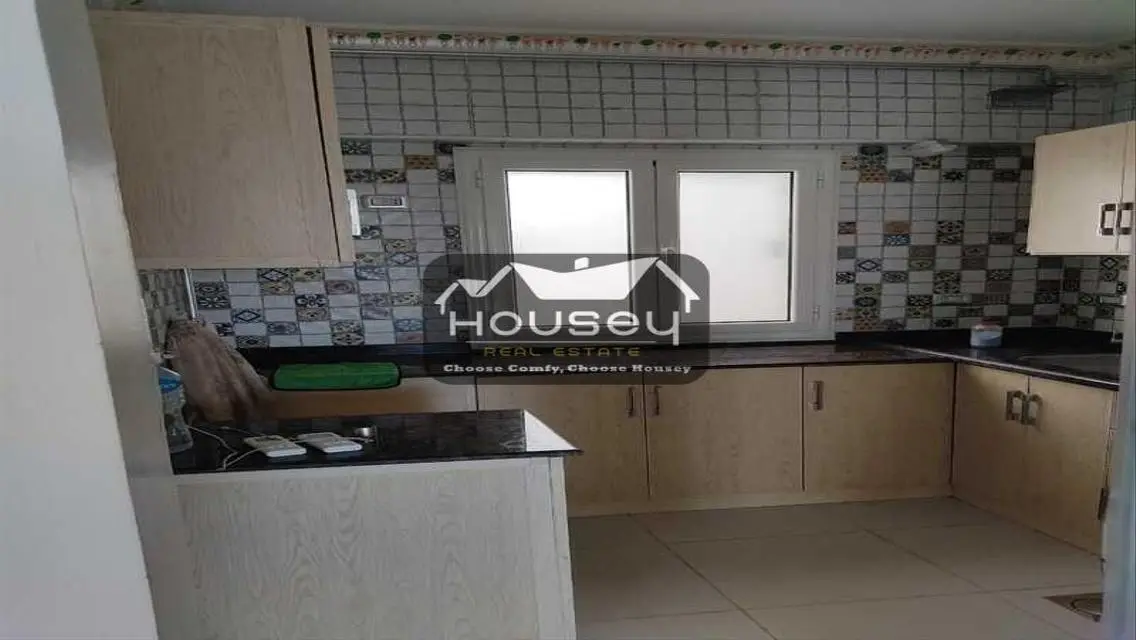 Behind swimming pool - Rent now! - Apartment - Mountian View Hyde Park
