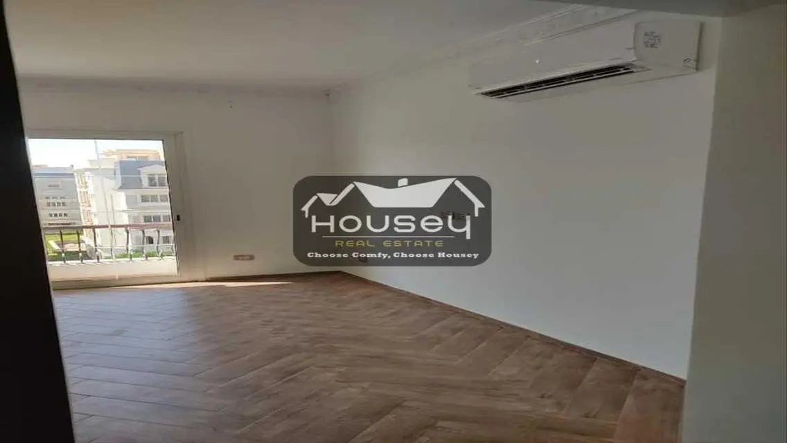 Behind swimming pool - Rent now! - Apartment - Mountian View Hyde Park