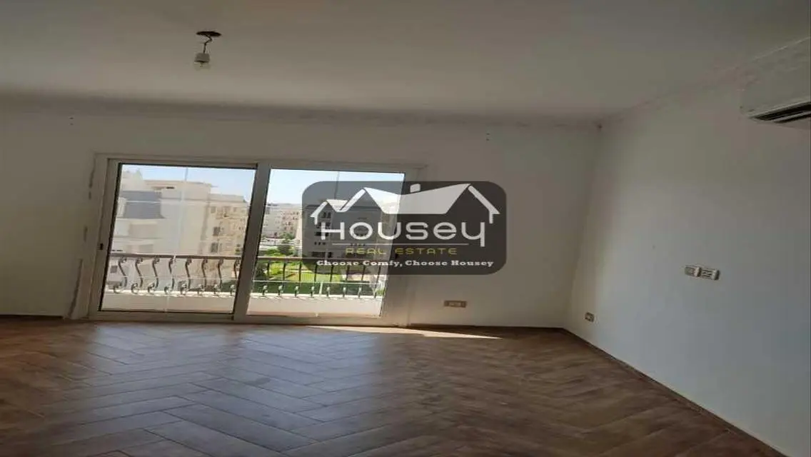 Behind swimming pool - Rent now! - Apartment - Mountian View Hyde Park