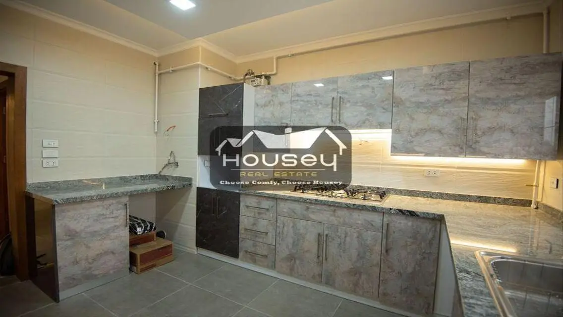 1st hand - Apt.- High End Finishes- Mountain view