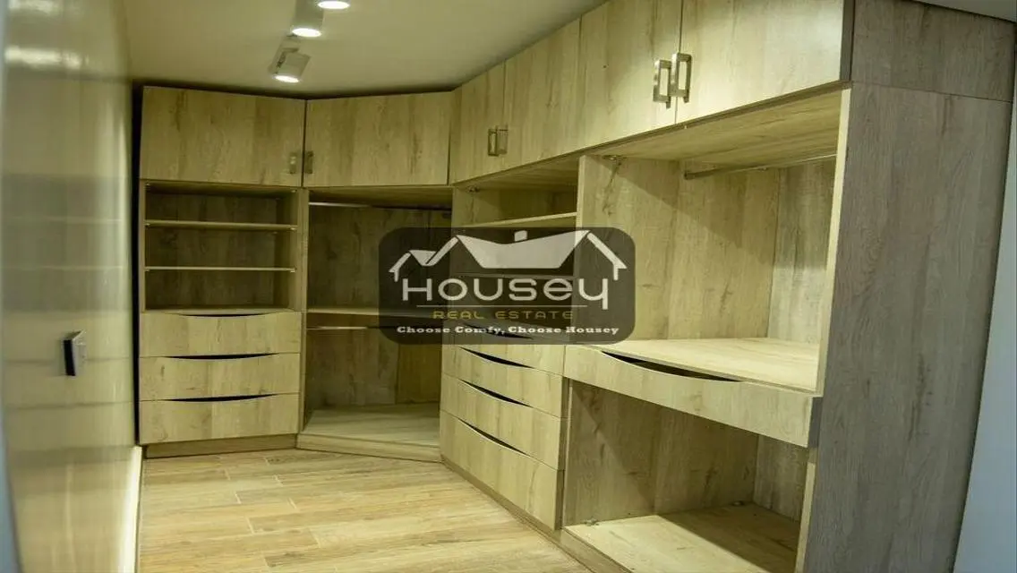 1st hand - Apt.- High End Finishes- Mountain view