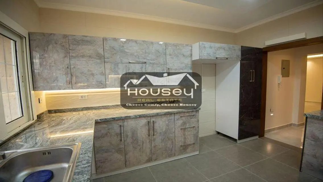 1st hand - Apt.- High End Finishes- Mountain view