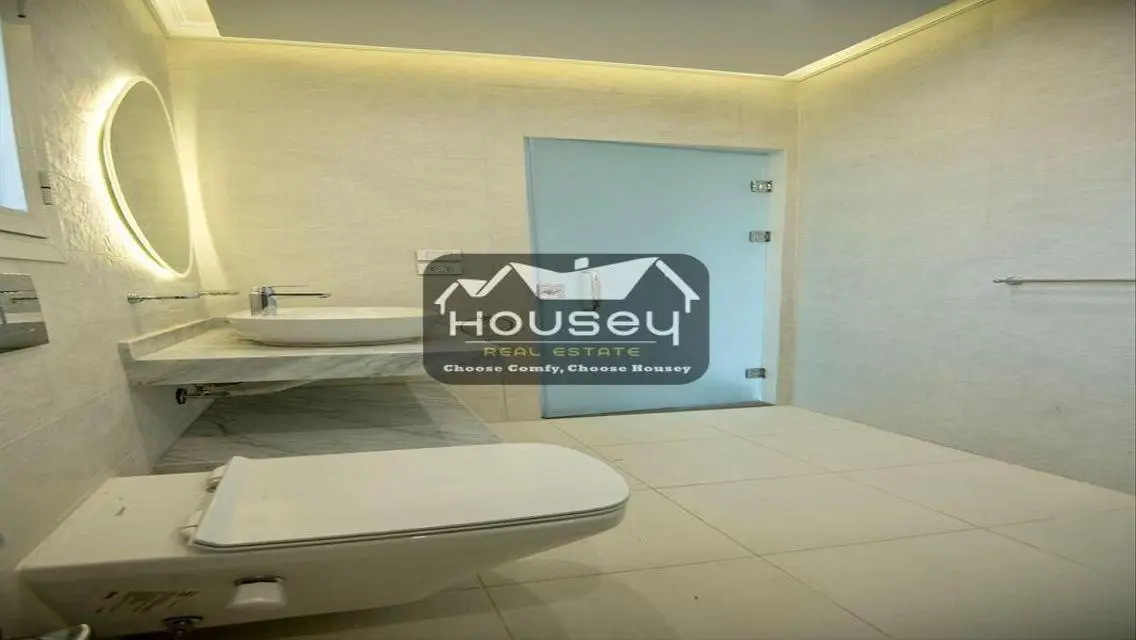 1st hand - Apt.- High End Finishes- Mountain view