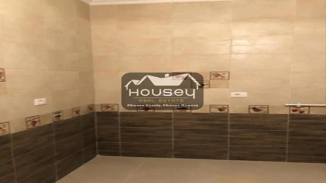 View Plaza - Available install kitchen - Apt. for rent - Eastown