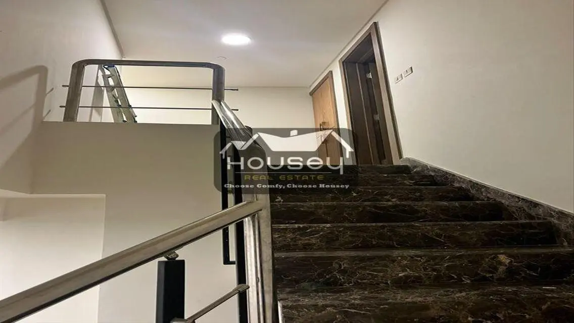 فيو بارك مول وحمام سباحة - دوبلكس - للإيجار