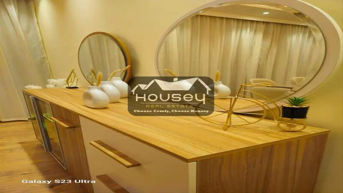 1st residence - Fully-furnished - Modern -Apt. for Rent - Eastown