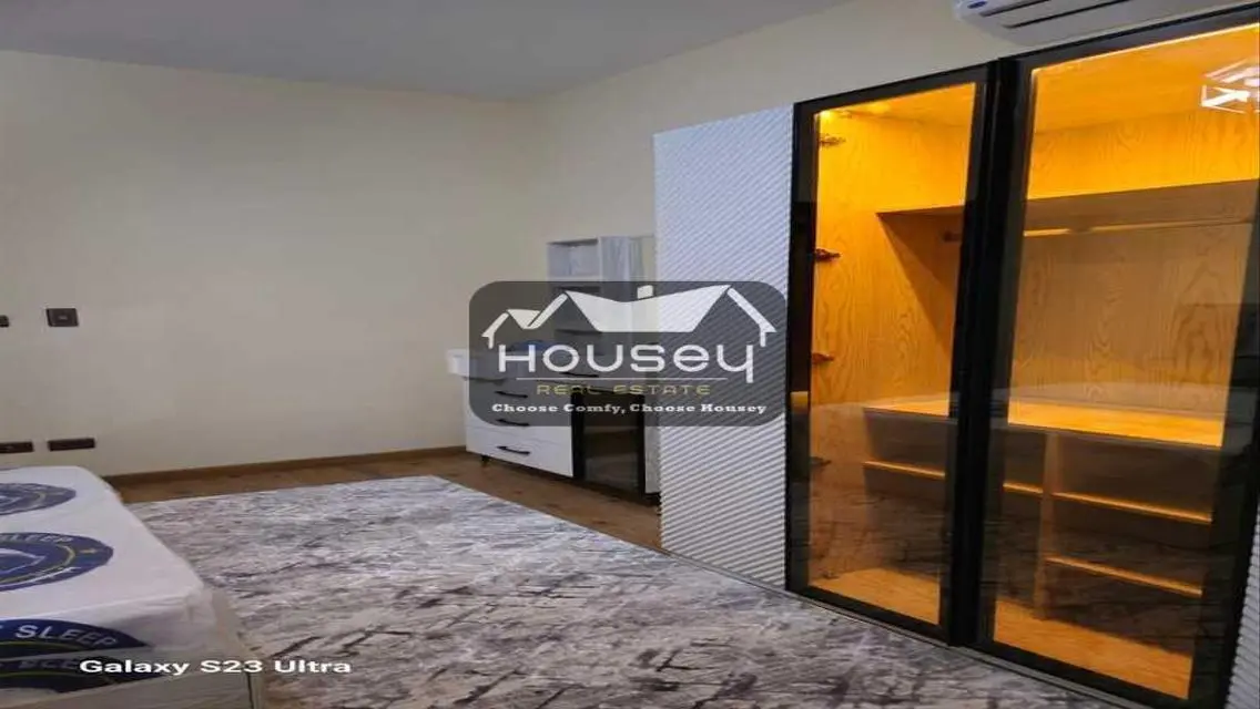 1st residence - Fully-furnished - Modern -Apt. for Rent - Eastown