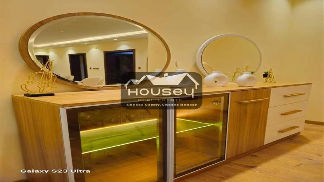 1st residence - Fully-furnished - Modern -Apt. for Rent - Eastown
