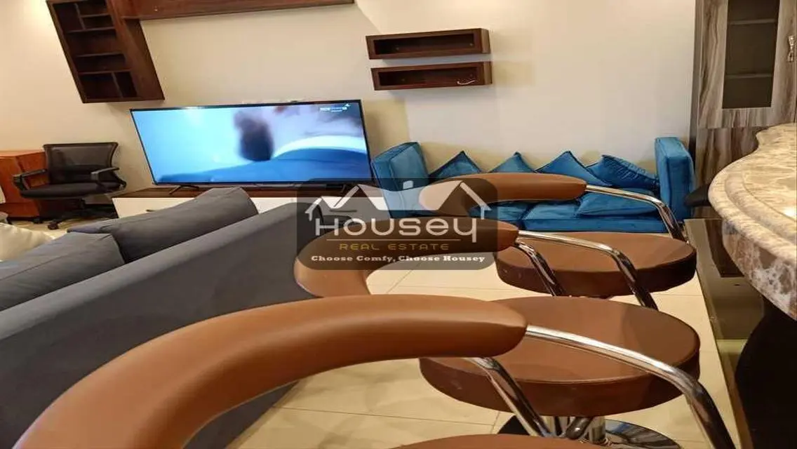All rooms master With Pool View &amp; Calming Interior