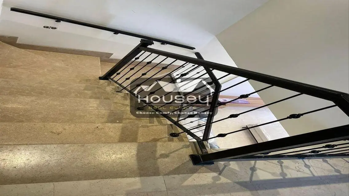Rent it Now! -Distinctive Area- Town Villa Mivida