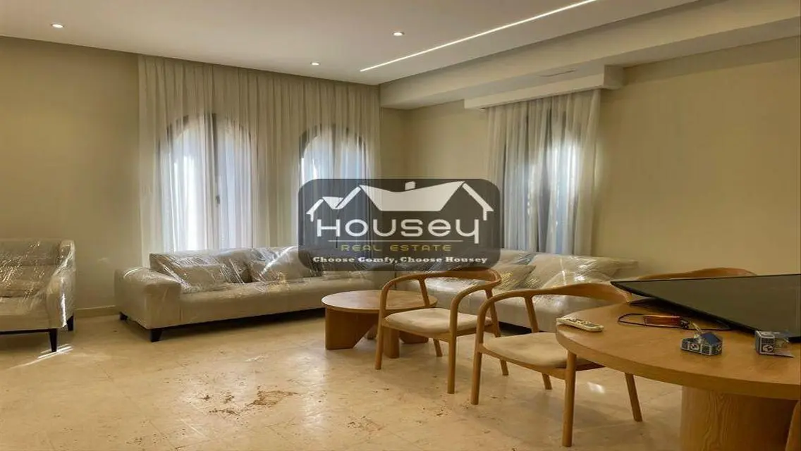 Rent it Now! -Distinctive Area- Town Villa Mivida