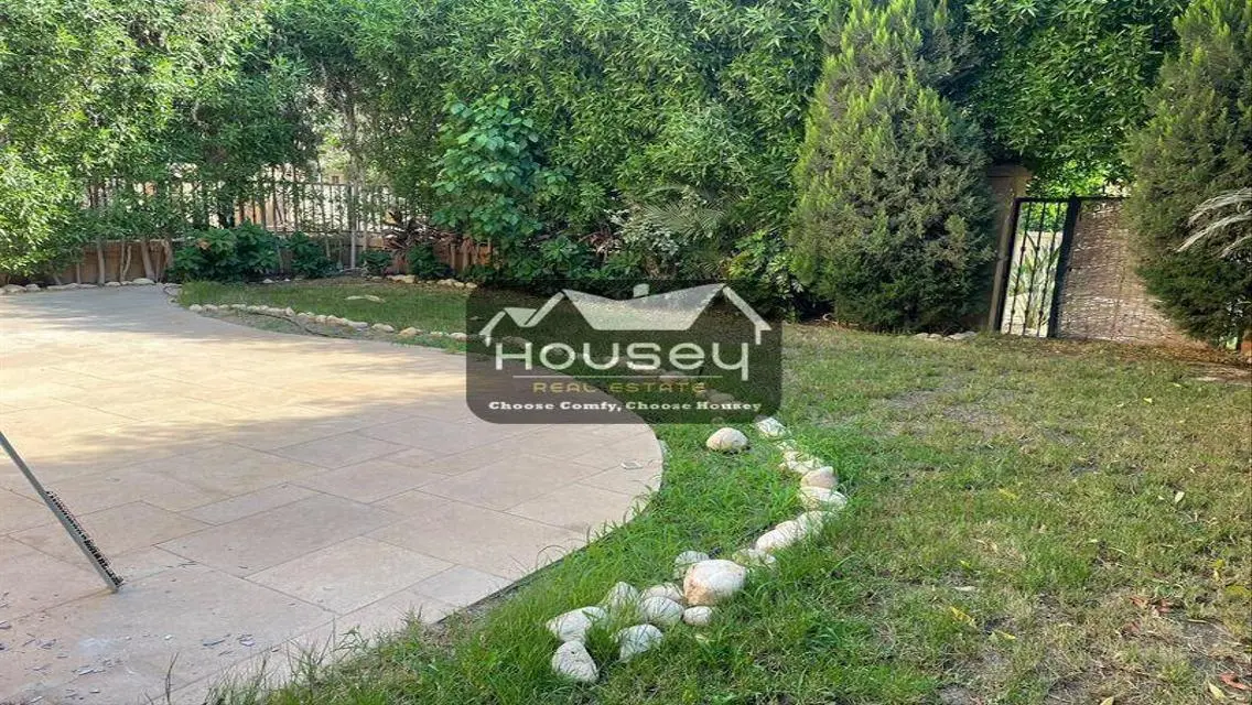Rent it Now! -Distinctive Area- Town Villa Mivida