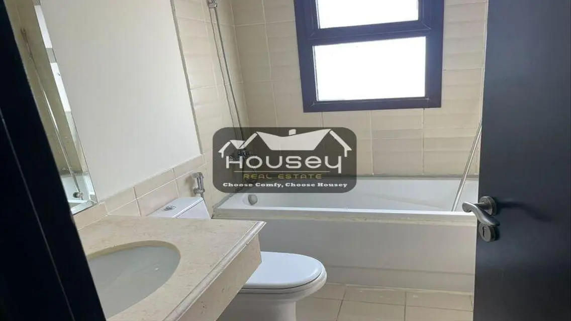 Rent it Now! -Distinctive Area- Town Villa Mivida
