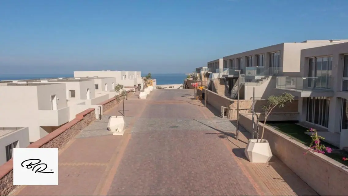 Resale-Villa-PrivatePool-FullyFinished-ACs&#39;-Instal