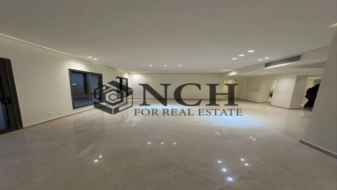 LUXURIOUS APARTMENT 190M 3BED FO RENT IN EASTOWN .
