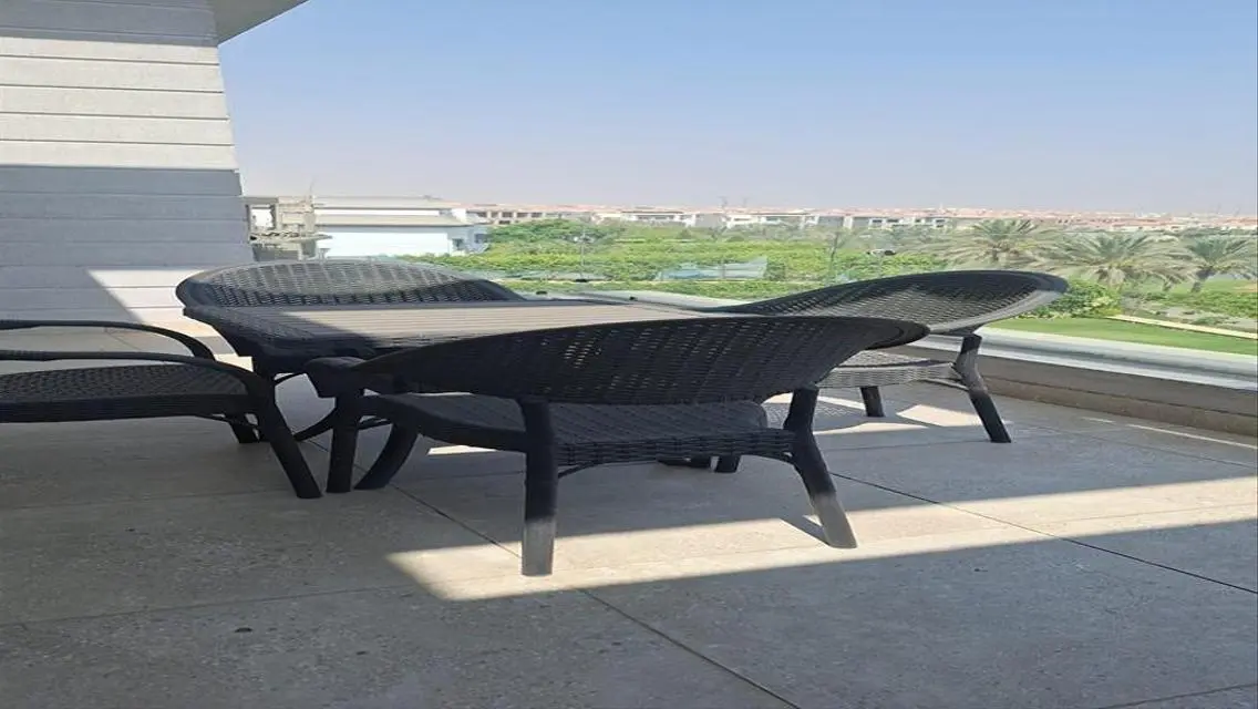 شقة فاخرة للإيجار في القطامية ديونز